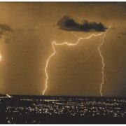 حفاظت از ايستگاه های سوخت در برابر فراتاخت (surge)